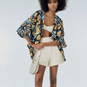 ZARA PLEATED SHORTS BUTTER XS